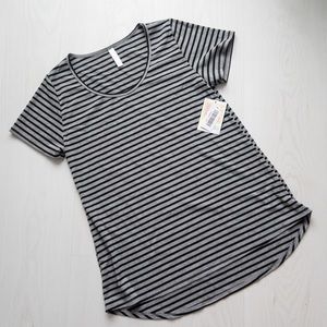 Lularoe Classic Tee